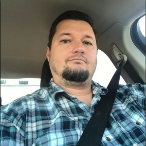 Meet your Posher, Damien